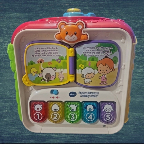 VTECH Sort and Discover Activity Center - Picture 3 of 5